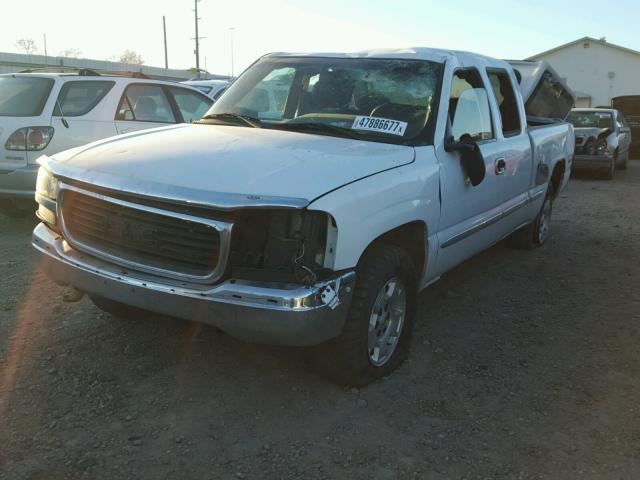 1GTEK19T3YE299128 - 2000 GMC NEW SIERRA WHITE photo 2