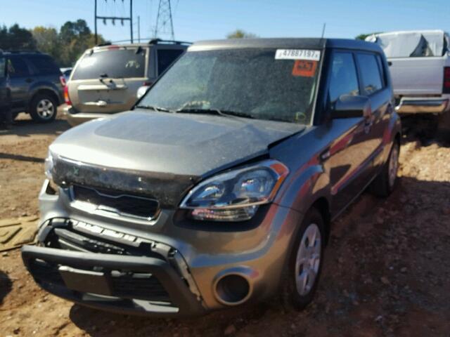 KNDJT2A50D7628512 - 2013 KIA SOUL GRAY photo 2