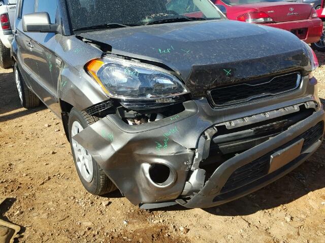 KNDJT2A50D7628512 - 2013 KIA SOUL GRAY photo 9