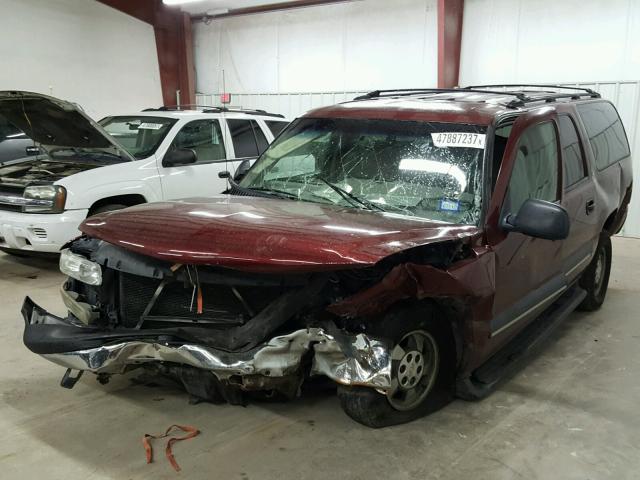 1GNEC16Z22J337413 - 2002 CHEVROLET SUBURBAN C MAROON photo 2