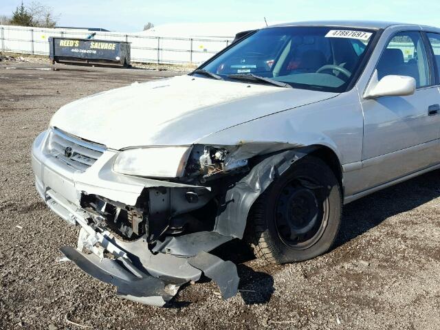 4T1BF22KXYU109714 - 2000 TOYOTA CAMRY LE SILVER photo 9