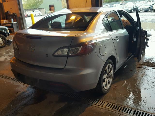 JM1BL1UG0B1427866 - 2011 MAZDA 3 I SILVER photo 4