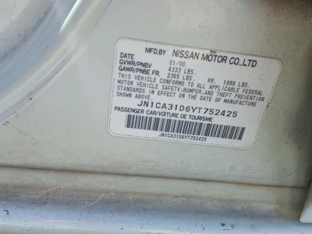 JN1CA31D6YT752425 - 2000 NISSAN MAXIMA GLE WHITE photo 10