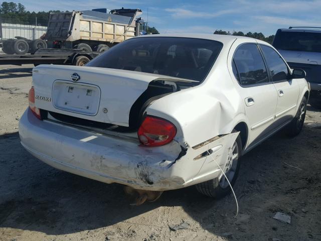 JN1CA31D6YT752425 - 2000 NISSAN MAXIMA GLE WHITE photo 4