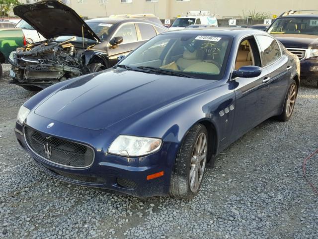 ZAMCE39A970027098 - 2007 MASERATI QUATTROPOR BLUE photo 2