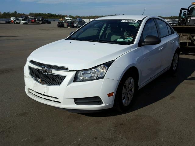 1G1PA5SG6D7186250 - 2013 CHEVROLET CRUZE LS WHITE photo 2