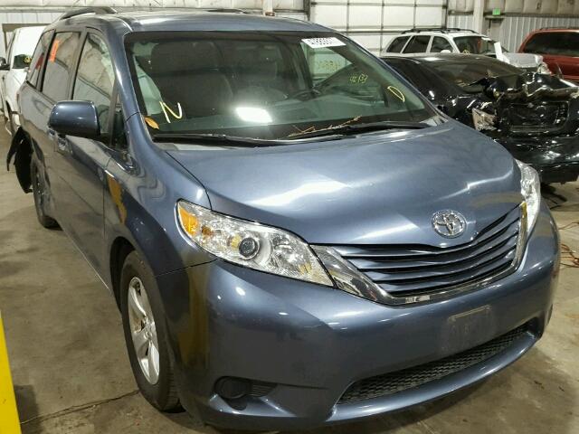 5TDKK3DC8FS608783 - 2015 TOYOTA SIENNA LE BLUE photo 1