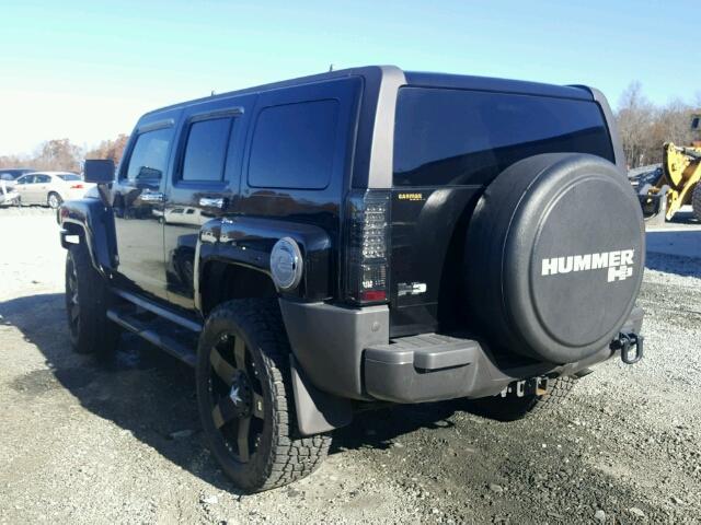 5GTDN136468219720 - 2006 HUMMER H3 BLACK photo 3