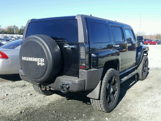 5GTDN136468219720 - 2006 HUMMER H3 BLACK photo 4