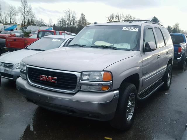 1GKEK13T84J274157 - 2004 GMC YUKON SILVER photo 2