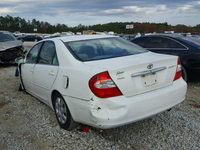 4T1BE32KX3U180770 - 2003 TOYOTA CAMRY LE WHITE photo 3