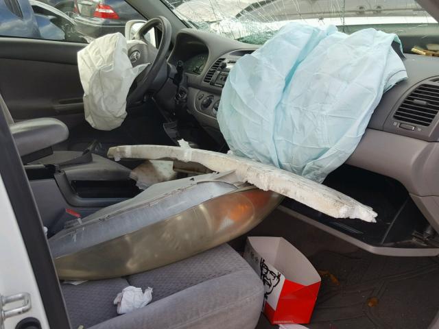 4T1BE32KX3U180770 - 2003 TOYOTA CAMRY LE 白色 照片 5