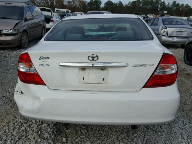 4T1BE32KX3U180770 - 2003 TOYOTA CAMRY LE WHITE photo 9