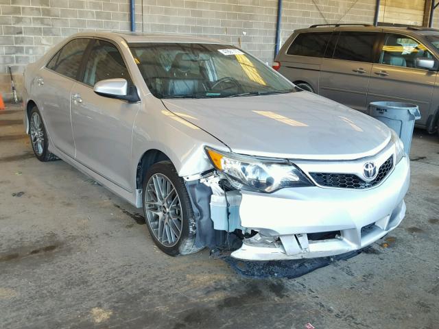 4T1BK1FK7CU519749 - 2012 TOYOTA CAMRY SE SILVER photo 1