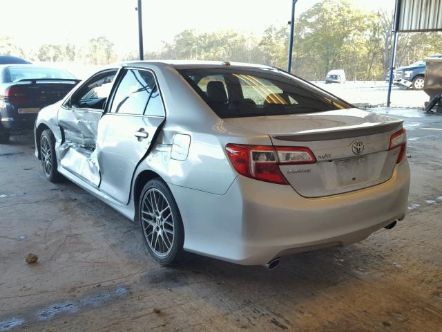 4T1BK1FK7CU519749 - 2012 TOYOTA CAMRY SE SILVER photo 3