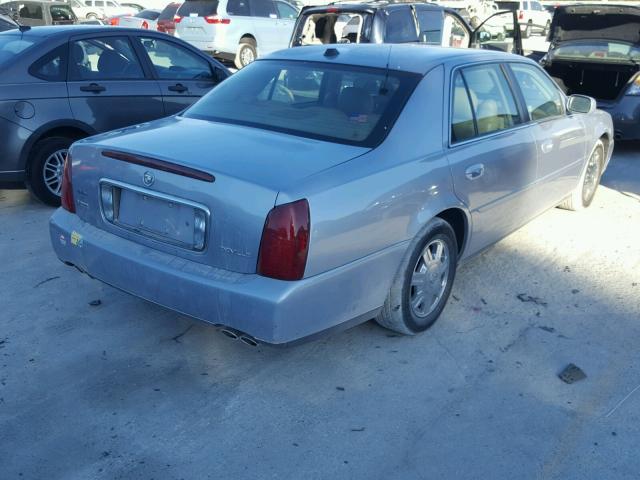 1G6KD54Y44U247940 - 2004 CADILLAC DEVILLE BLUE photo 4