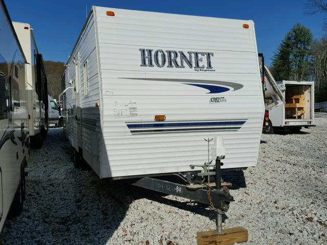 4YDT32D214E310787 - 2004 KEYSTONE HORNET WHITE photo 1