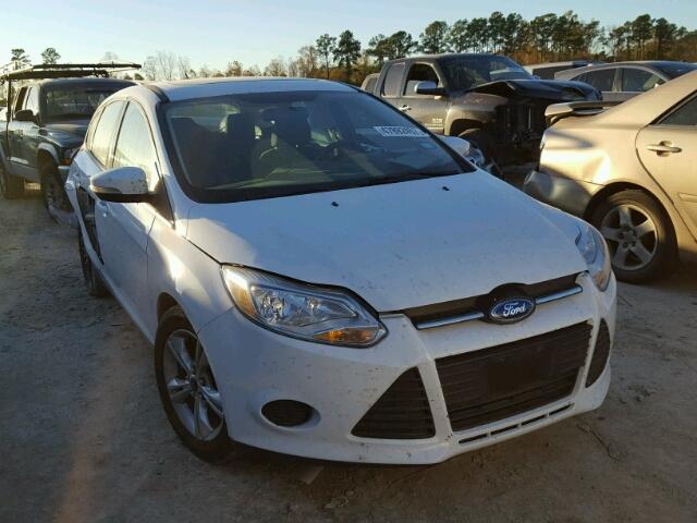 1FADP3K29EL301732 - 2014 FORD FOCUS SE WHITE photo 1