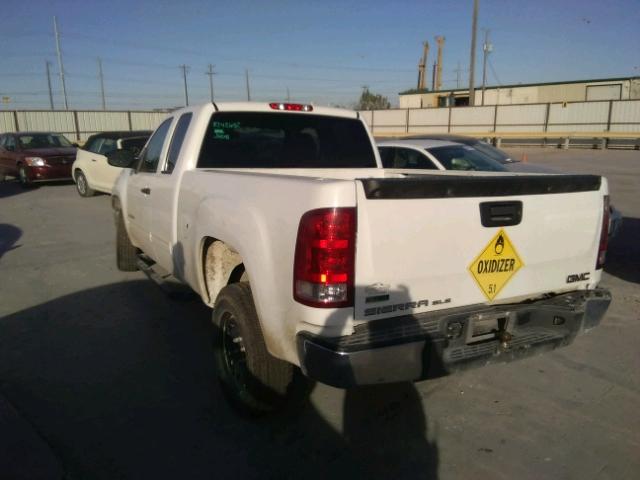 1GTR1VEA7CZ147547 - 2012 GMC SIERRA C15 WHITE photo 3