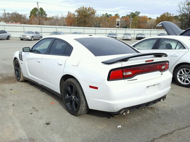 2C3CDXCT3DH526984 - 2013 DODGE CHARGER R/ WHITE photo 3