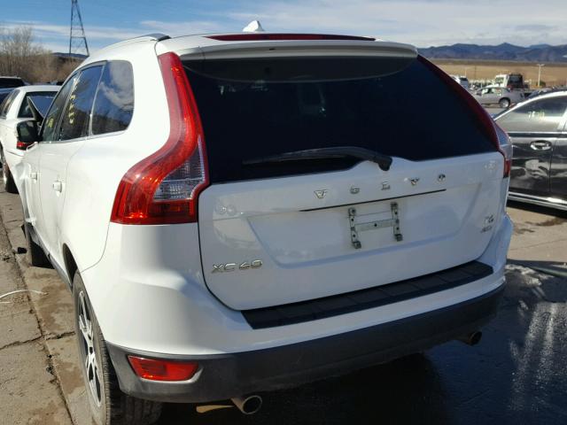 YV4902DZ6D2417982 - 2013 VOLVO XC60 T6 WHITE photo 3