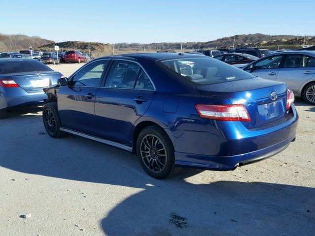 4T1BF3EK9AU508816 - 2010 TOYOTA CAMRY BASE BLUE photo 3