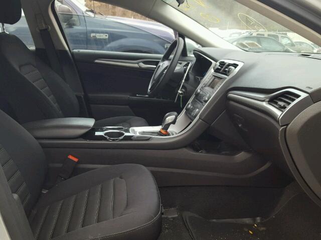 3FA6P0H72DR115928 - 2013 FORD FUSION SE SILVER photo 5