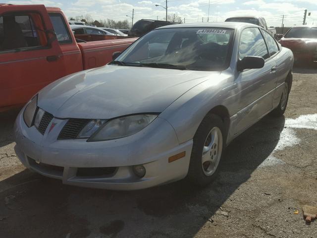 1G2JB12F737364017 - 2003 PONTIAC SUNFIRE SILVER photo 2