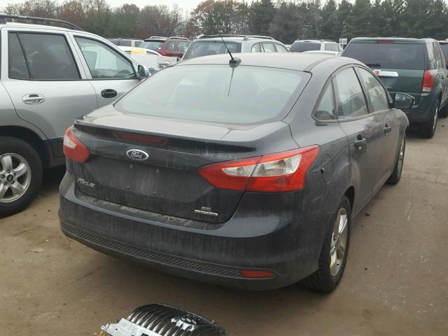 1FADP3F27DL373683 - 2013 FORD FOCUS SE BLACK photo 4