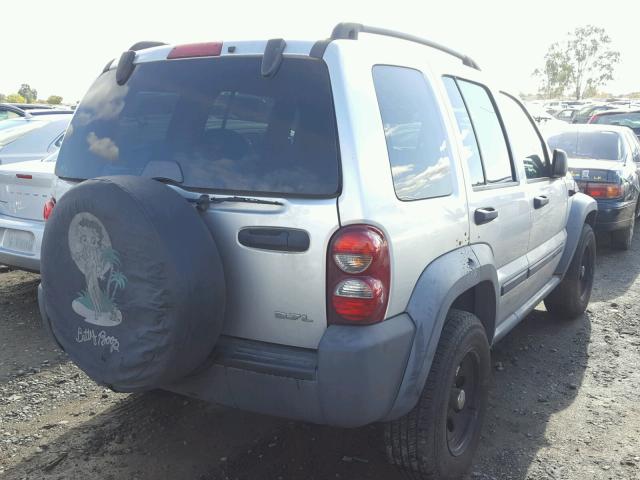 1J8GL48K17W643833 - 2007 JEEP LIBERTY SP SILVER photo 4