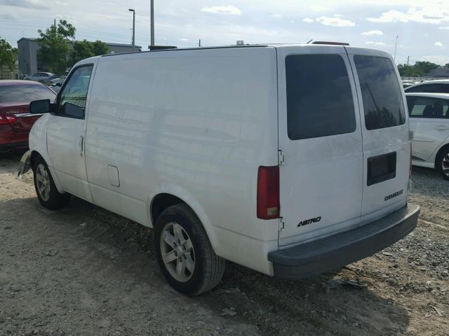 1GCDM19X35B113173 - 2005 CHEVROLET ASTRO WHITE photo 3