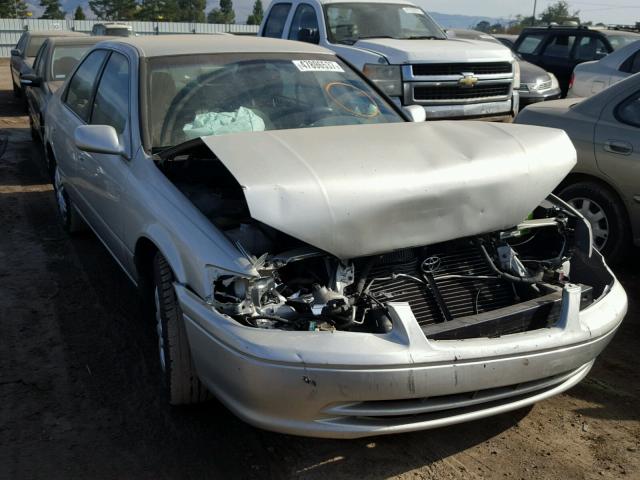 JT2BG22K210534819 - 2001 TOYOTA CAMRY CE SILVER photo 1