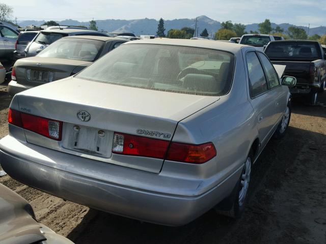 JT2BG22K210534819 - 2001 TOYOTA CAMRY CE SILVER photo 4