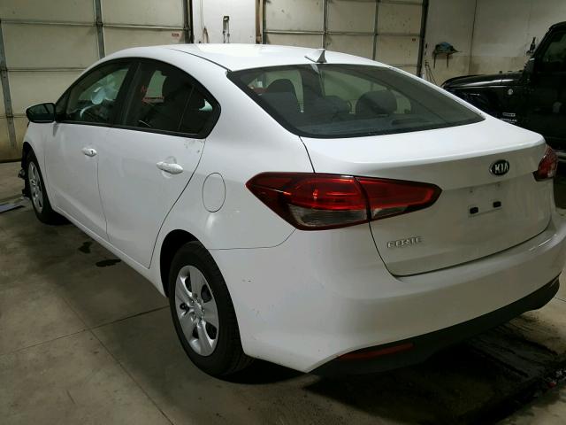 3KPFK4A71HE078846 - 2017 KIA FORTE LX WHITE photo 3