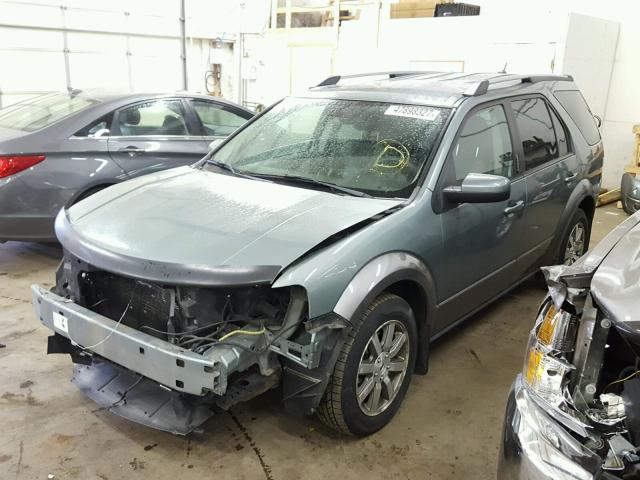 1FMDK02W48GA10722 - 2008 FORD TAURUS X S GRAY photo 2