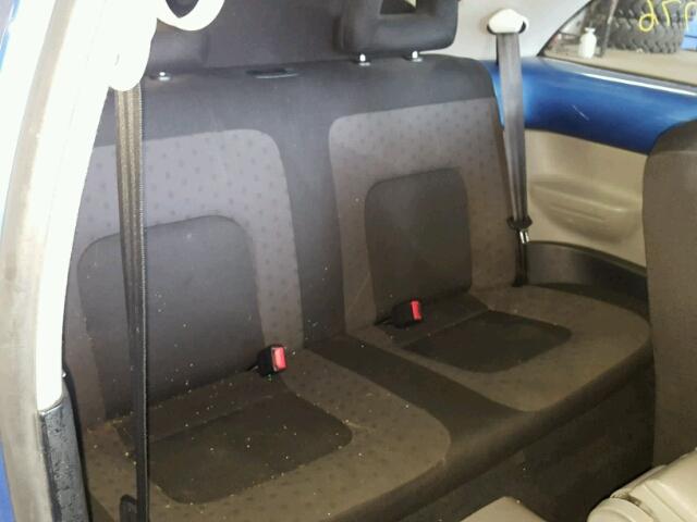 3VWCS21C91M424235 - 2001 VOLKSWAGEN NEW BEETLE 蓝色 照片 6