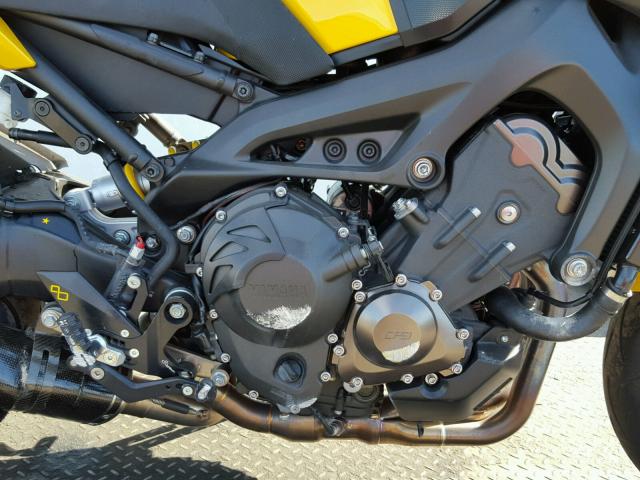 JYARN33Y4FA001663 - 2015 YAMAHA FZ09 C YELLOW photo 7