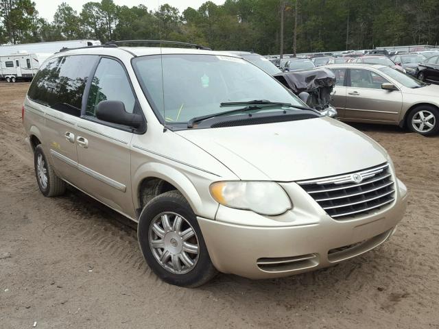 2C4GP54LX5R260933 - 2005 CHRYSLER TOWN & COU GOLD photo 1