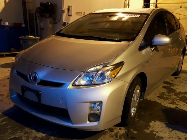 JTDKN3DU1B5310446 - 2011 TOYOTA PRIUS SILVER photo 2