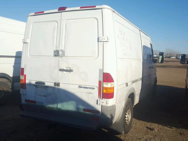 WDYPD644965907008 - 2006 FREIGHTLINER SPRINTER 2 WHITE photo 4
