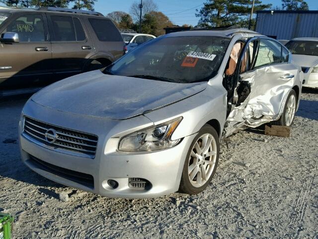 1N4AA5AP2AC854102 - 2010 NISSAN MAXIMA S SILVER photo 2