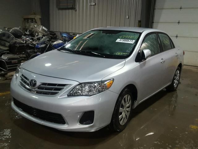 2T1BU4EE7DC023294 - 2013 TOYOTA COROLLA BA SILVER photo 2