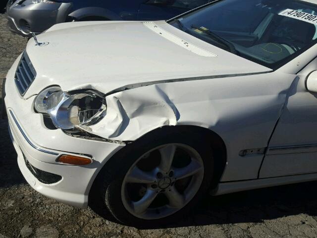 WDBRF52H46A875766 - 2006 MERCEDES-BENZ C GENERATI WHITE photo 9