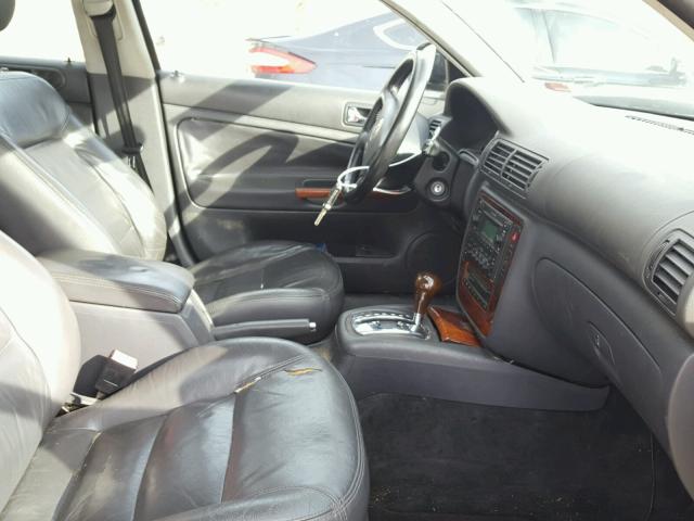 WVWYU63B05E124917 - 2005 VOLKSWAGEN PASSAT GLX 黑色 照片 5