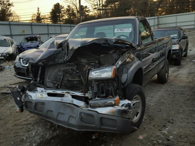 1GCHC24U83E358408 - 2003 CHEVROLET SILVERADO BLACK photo 2