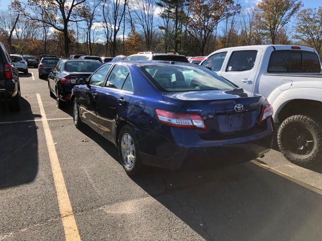 4T1BF3EK9BU684203 - 2011 TOYOTA CAMRY BASE BLUE photo 3