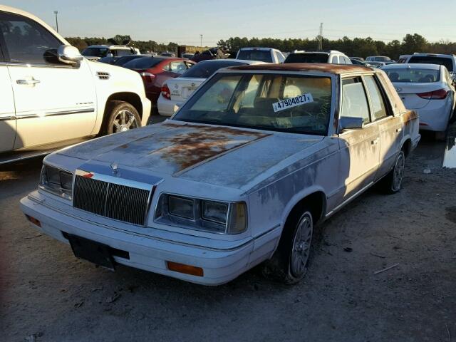 1C3BC56K8JF130603 - 1988 CHRYSLER LEBARON WHITE photo 2