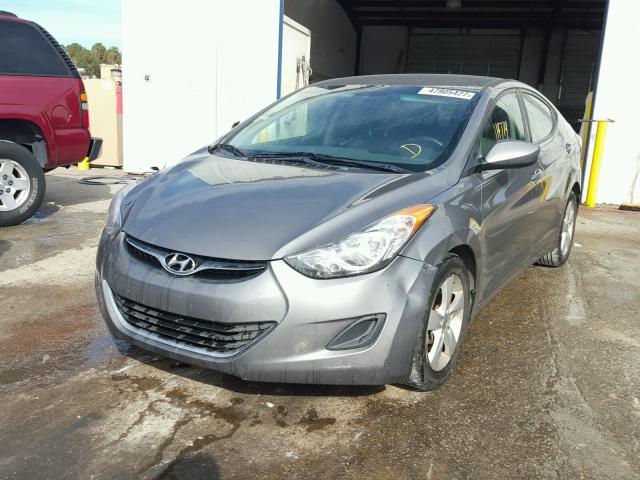 5NPDH4AE6DH356425 - 2013 HYUNDAI ELANTRA GL GRAY photo 2