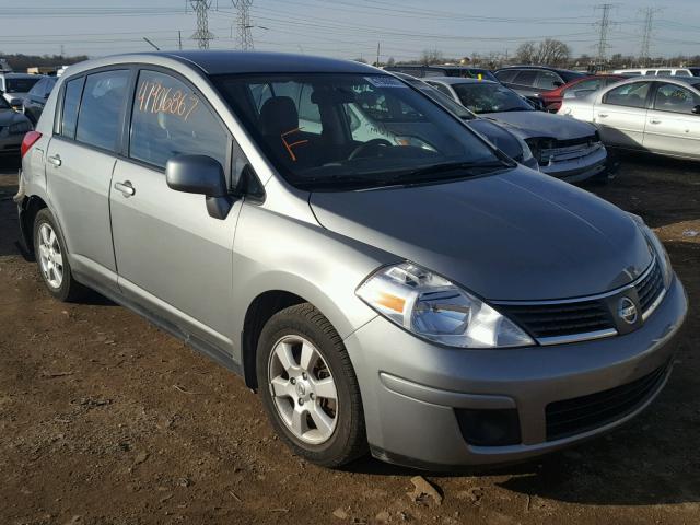 3N1BC13E68L378631 - 2008 NISSAN VERSA S GRAY photo 1