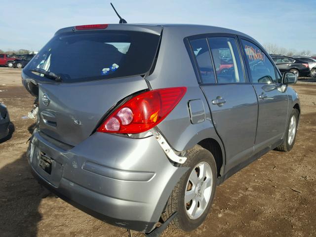 3N1BC13E68L378631 - 2008 NISSAN VERSA S GRAY photo 4